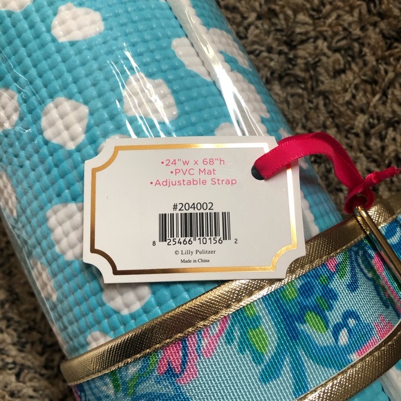 π₯π₯MOVING SALEπ₯π₯NWT Lilly Pulitzer Aqua La Vista yoga mat 24β x 68β adjustable st - Picture 7 of 8